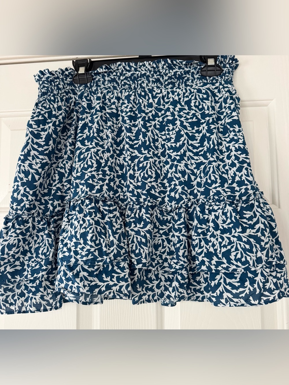 J. Crew Blue and White Floral Smocked Tiered fall Skirt size medium
